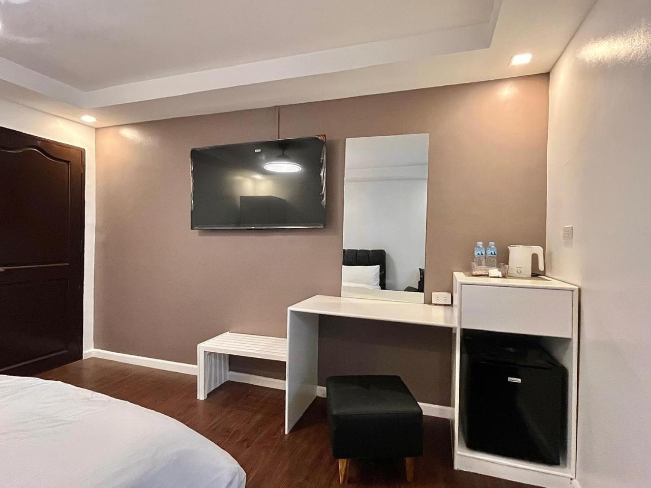 Vincent Resort Hotel 앙헬레스 외부 사진